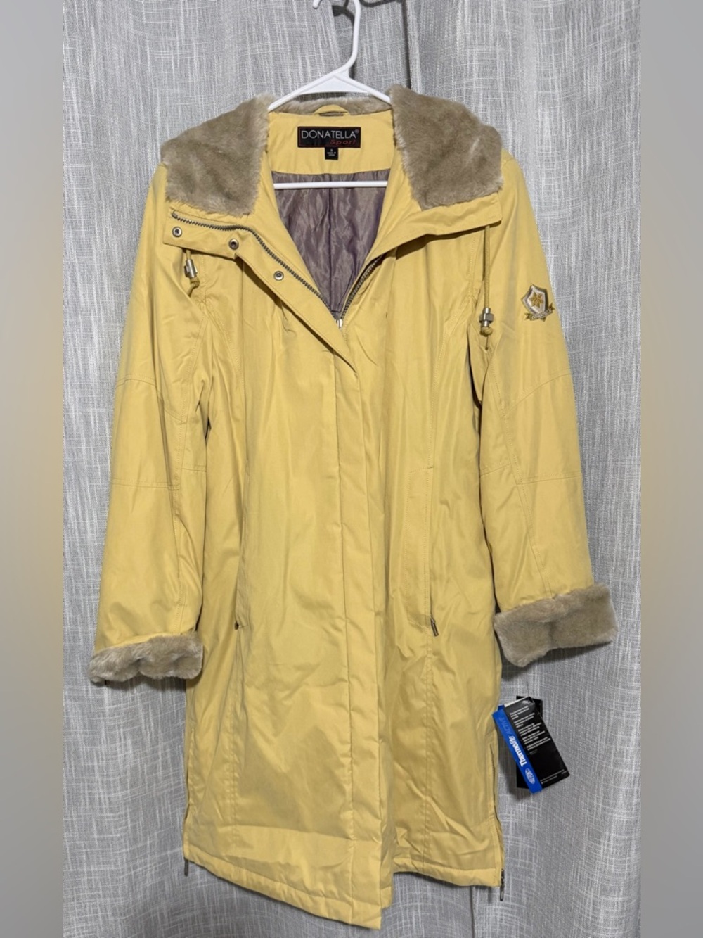 Donatella Sport Thermolite Yellow Faux Fur Hooded Coat Womens Insulated NWT S